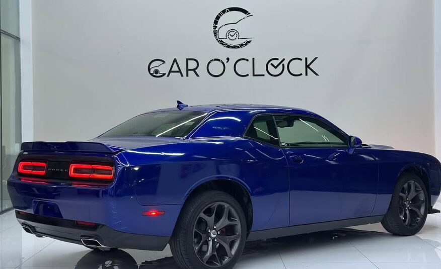 DODGE CHALLENGER SXT PLUS 2019 V6 Flexible Down-Payment