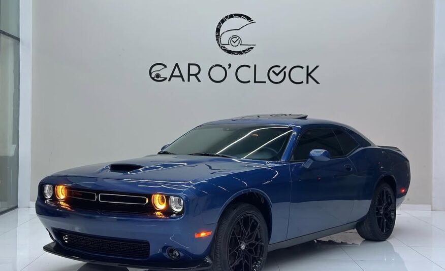 DODGE CHALLENGER SXT PLUS AWD 2022