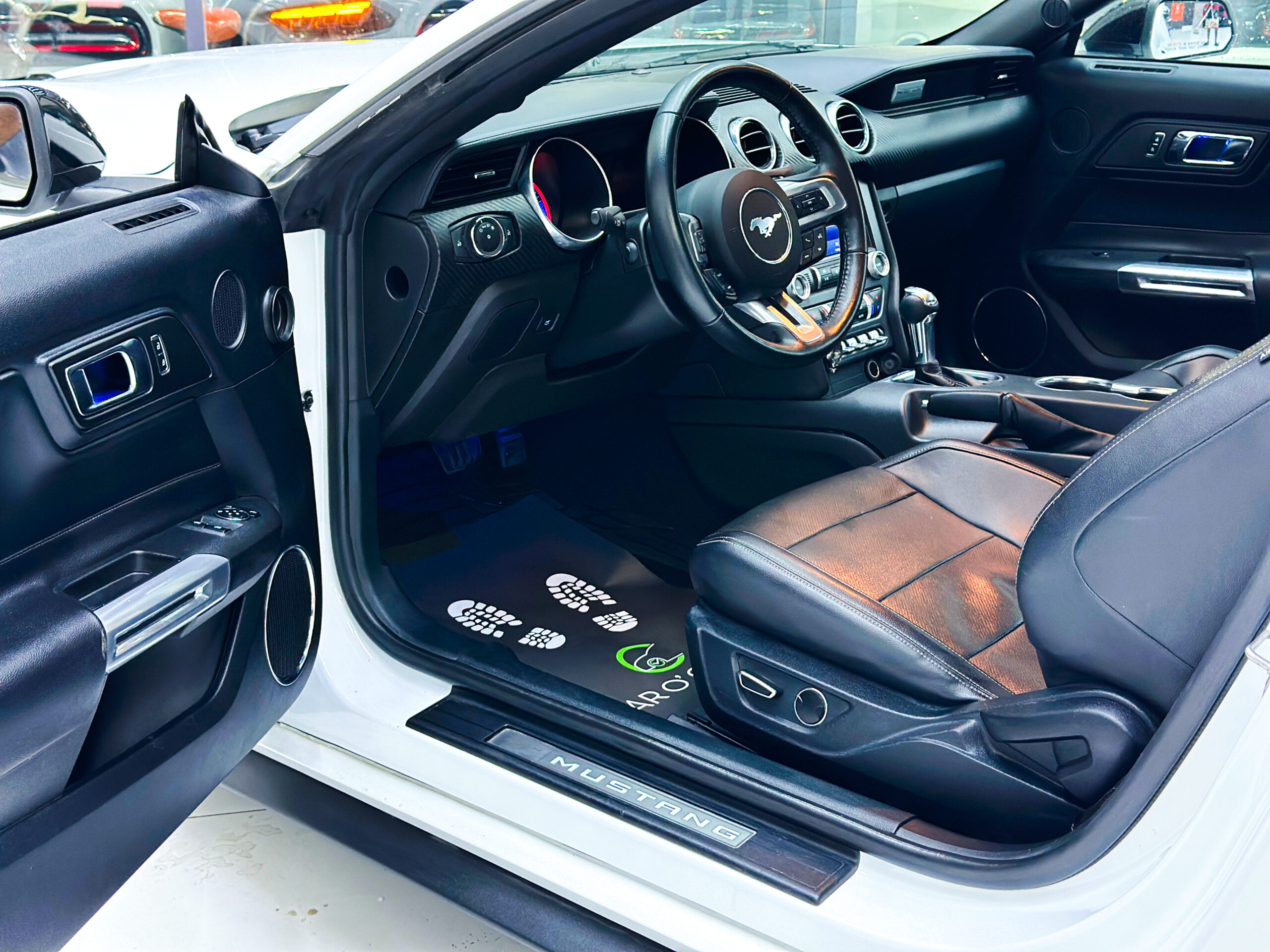 Ford Mustang EcoBoost 2023