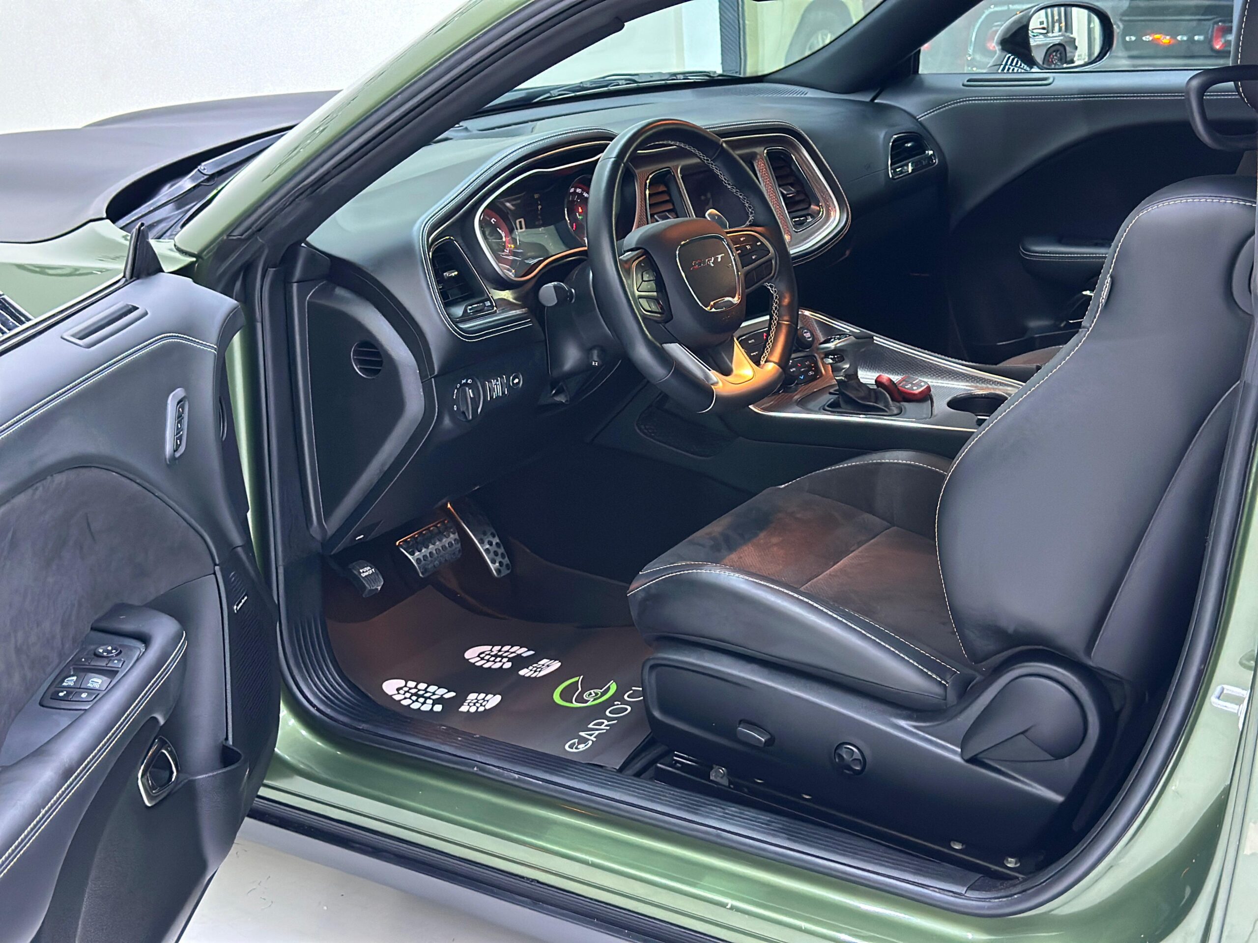 Dodge Challenger SRT 8 Hellcat V8 Supercharged 2022