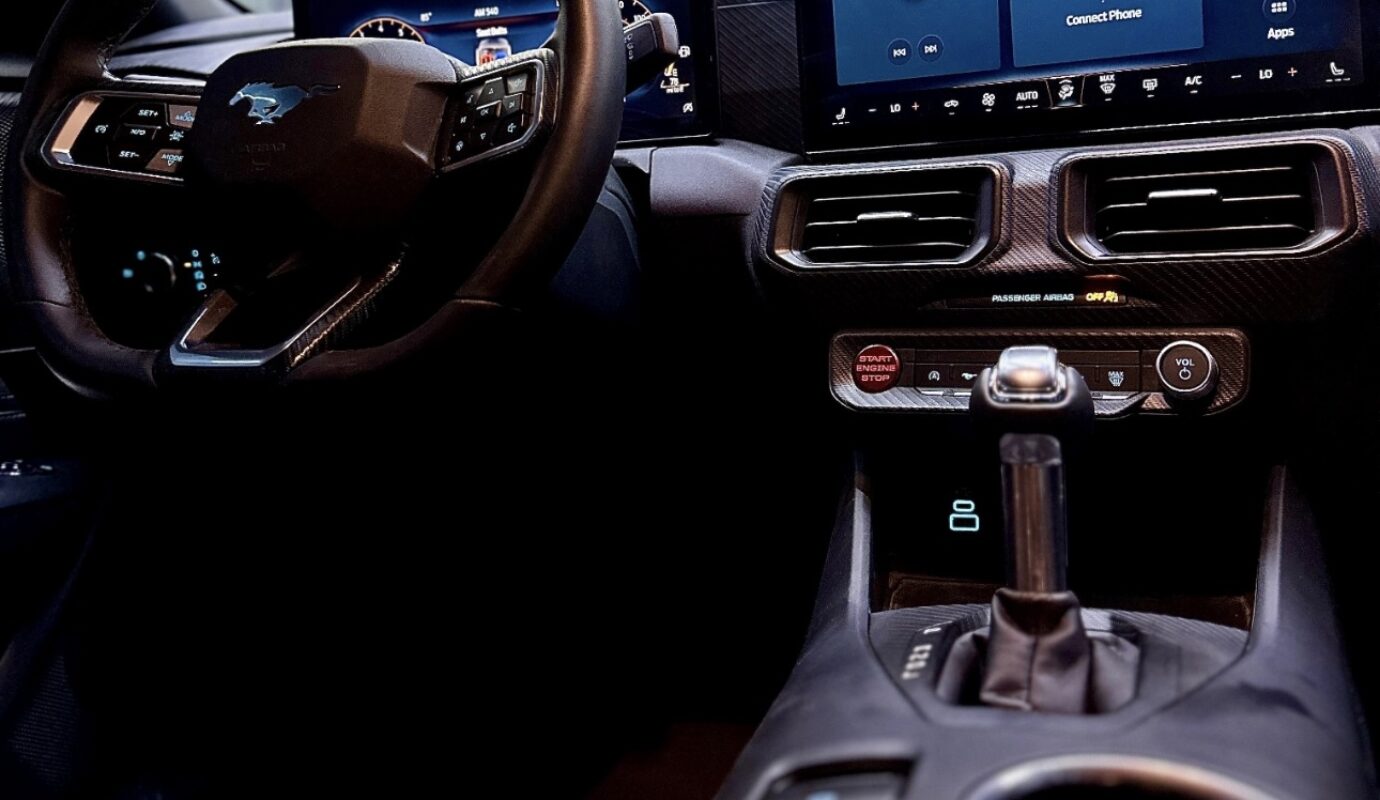 Ford Mustang EcoBoost 2024