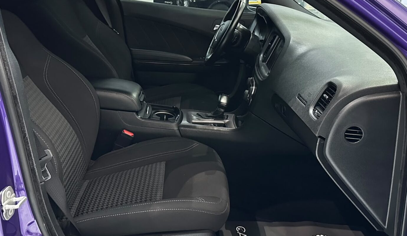 Dodge Charger SXT 2023 (Last Call)
