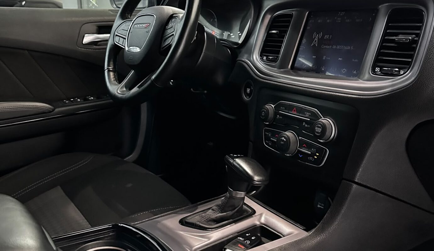 Dodge Charger SXT 2023 (Last Call)
