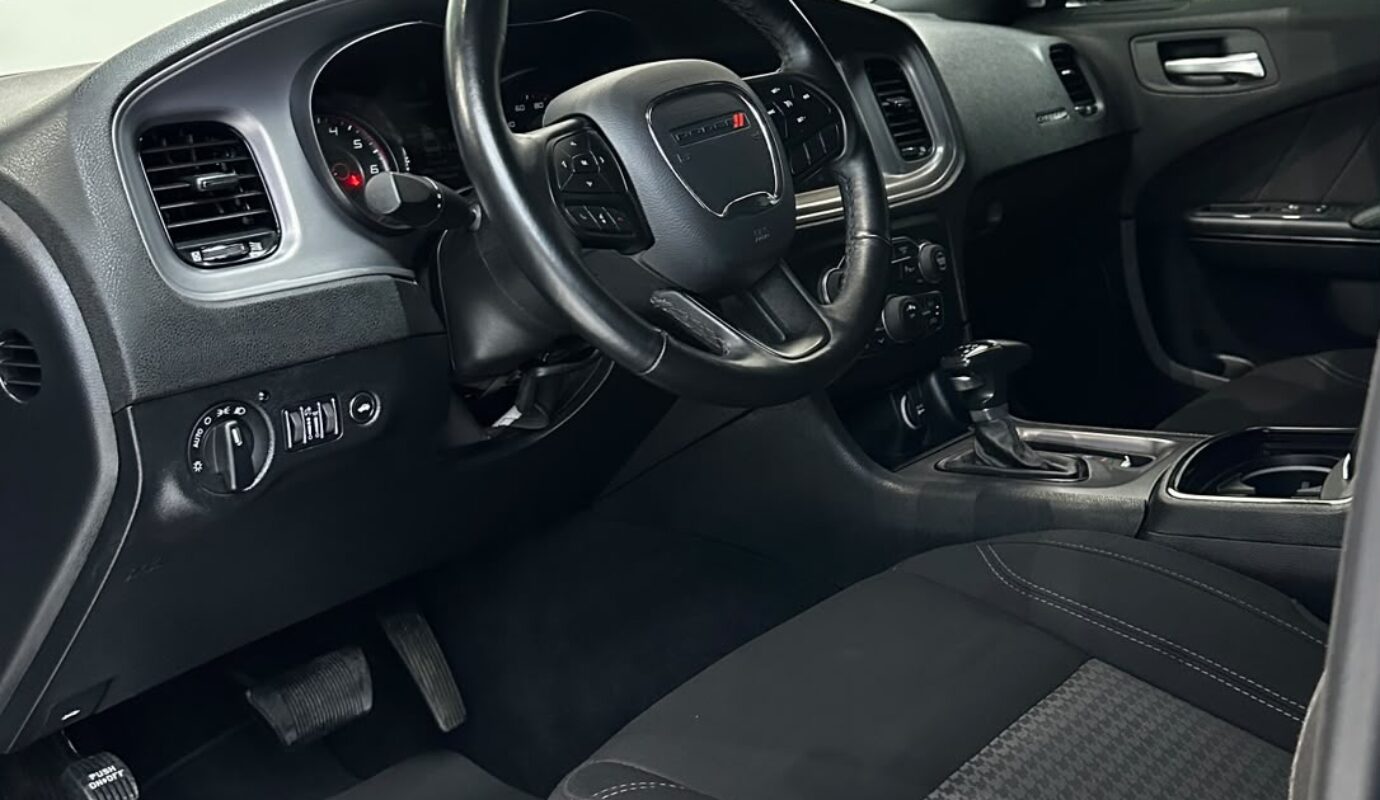 Dodge Charger SXT 2023 (Last Call)